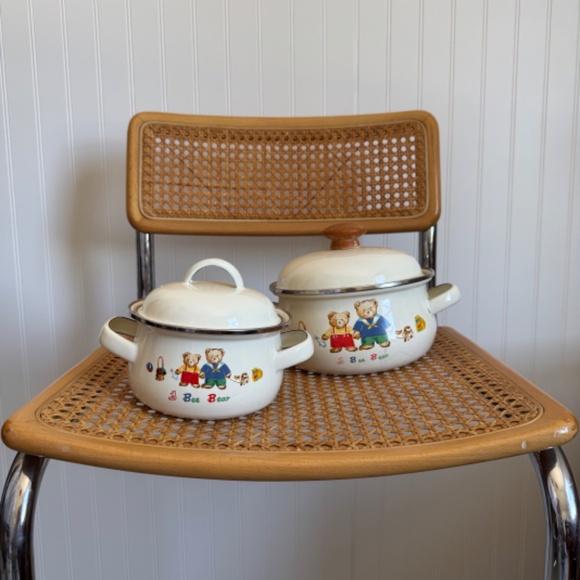 Teddy Bear Enamel Pots with Lids - Picture 2 of 7